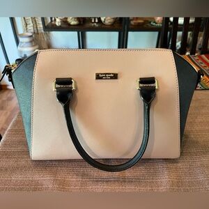 Kate Spade Black and Beige Purse